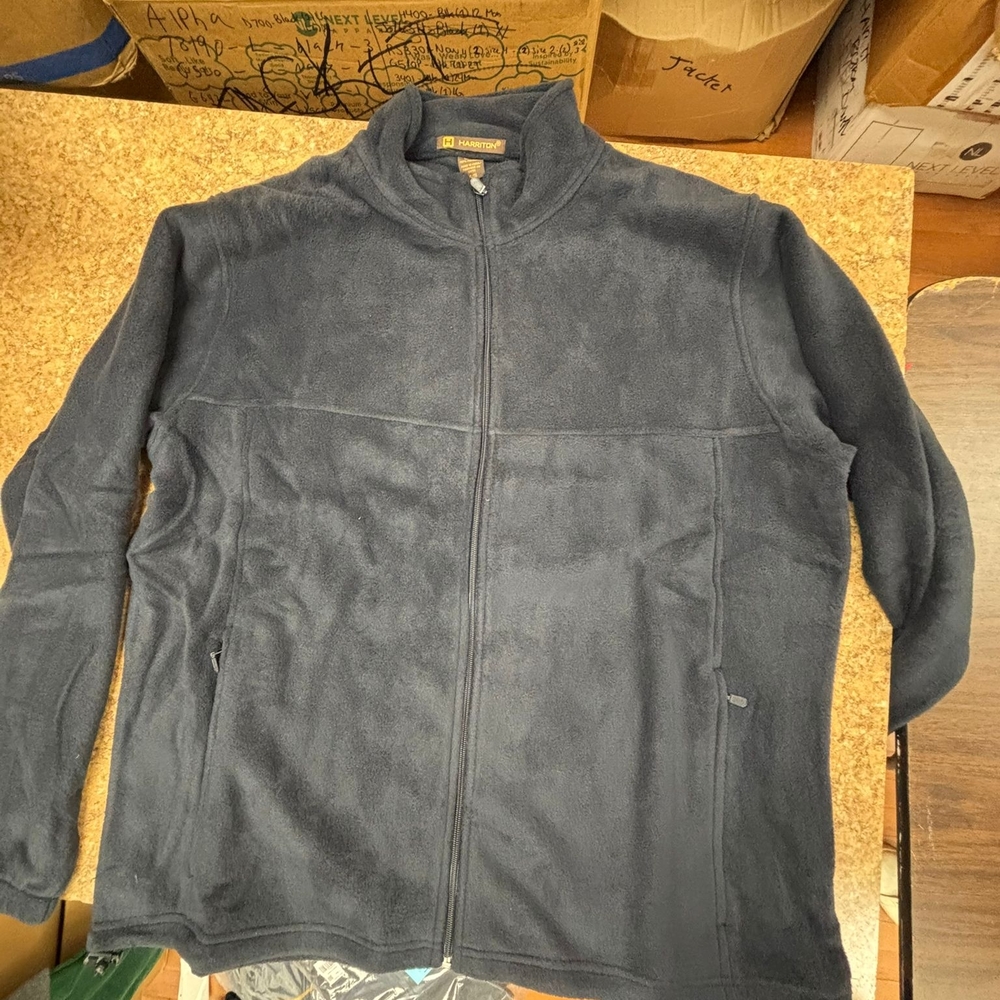 Men's Black Zip-Up Fleece Sweater
